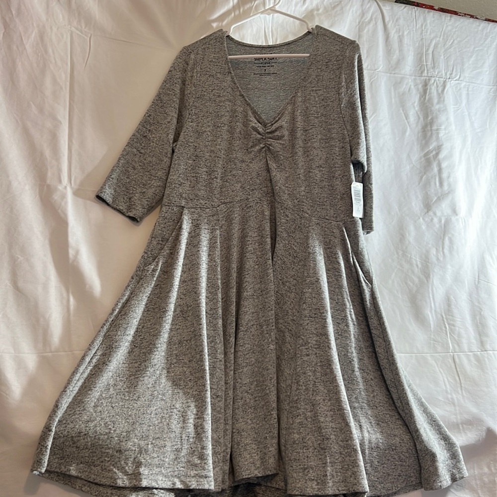 Torrid womens dress.